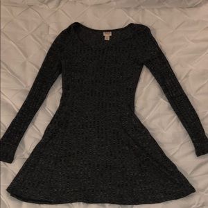 Super cute mid thigh dress